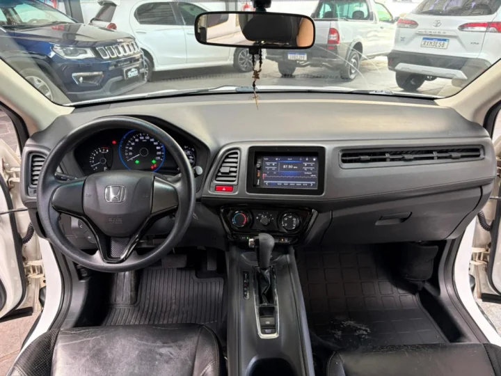 HR-V LX