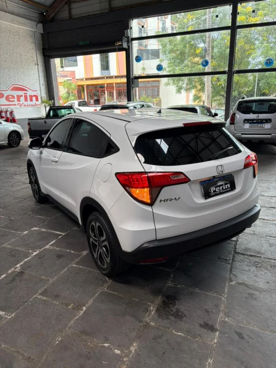 HR-V LX
