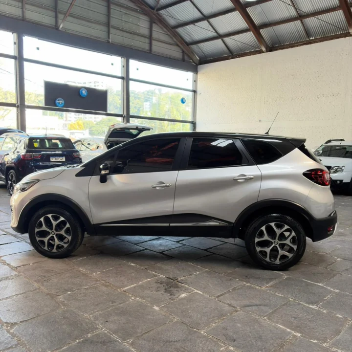 CAPTUR INTENSE 1.6 AUTOMÁTICA
