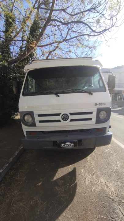 8-150 E Plus Cummins Baú