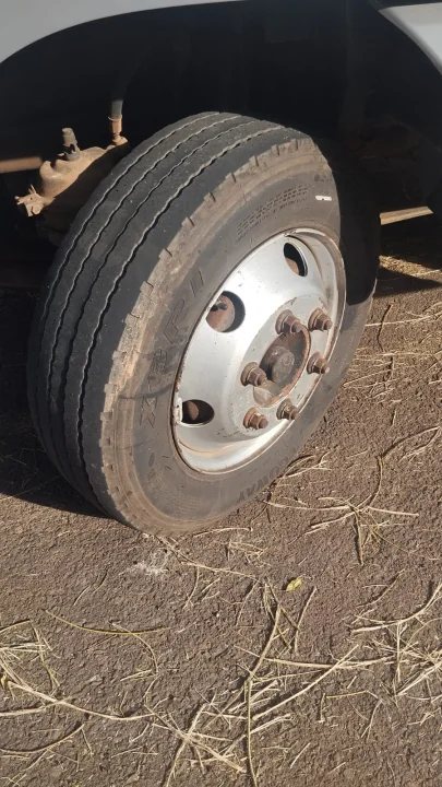 8-150 E Plus Cummins Baú