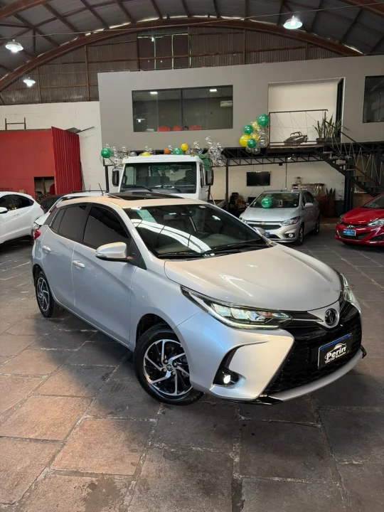 YARIS XLS 1.5 TETO SOLAR