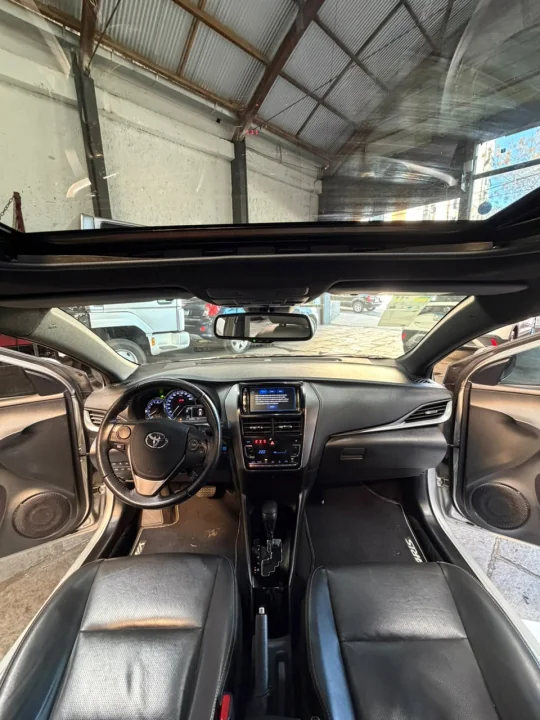 YARIS XLS 1.5 TETO SOLAR
