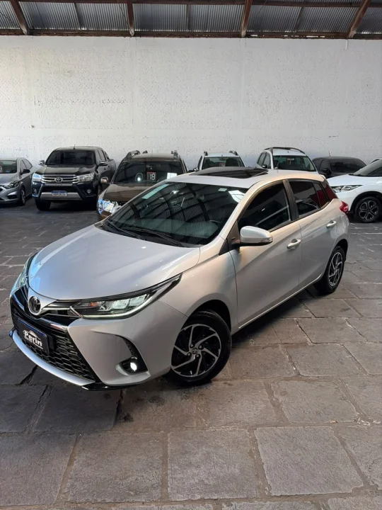 YARIS XLS 1.5 TETO SOLAR