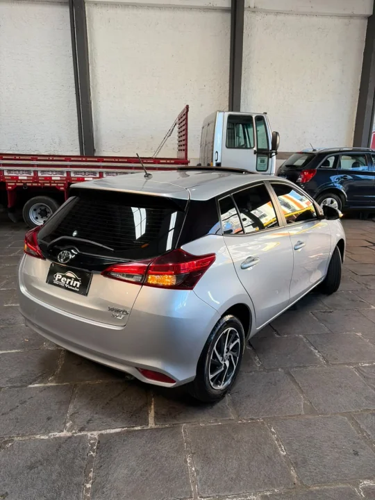 YARIS XLS 1.5 TETO SOLAR