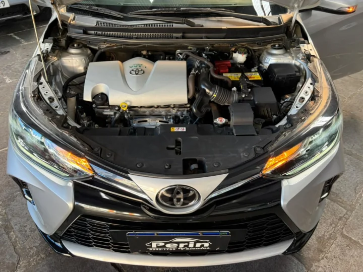 YARIS XLS 1.5 TETO SOLAR