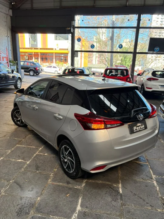 YARIS XLS 1.5 TETO SOLAR