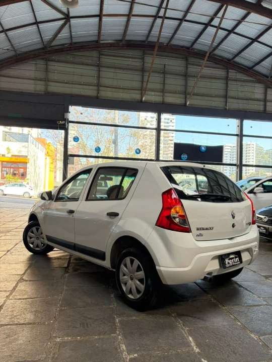 SANDERO 1.0 COMPLETO