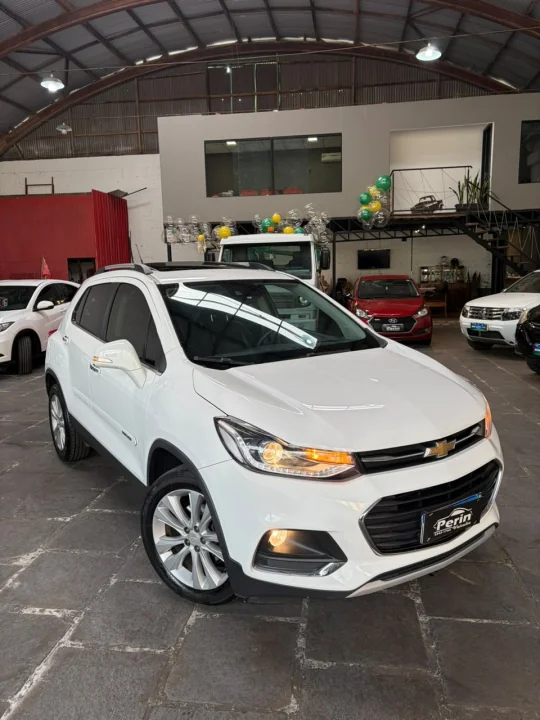TRACKER PREMIER 1.4 TURBO + TETO SOLAR