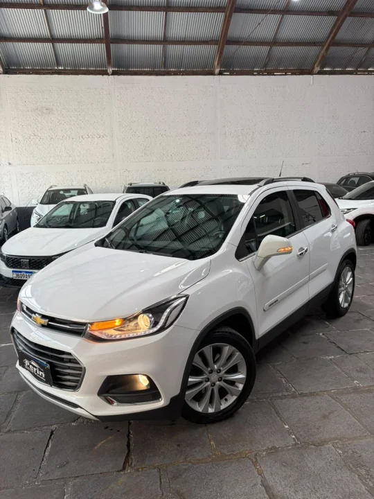 TRACKER PREMIER 1.4 TURBO + TETO SOLAR